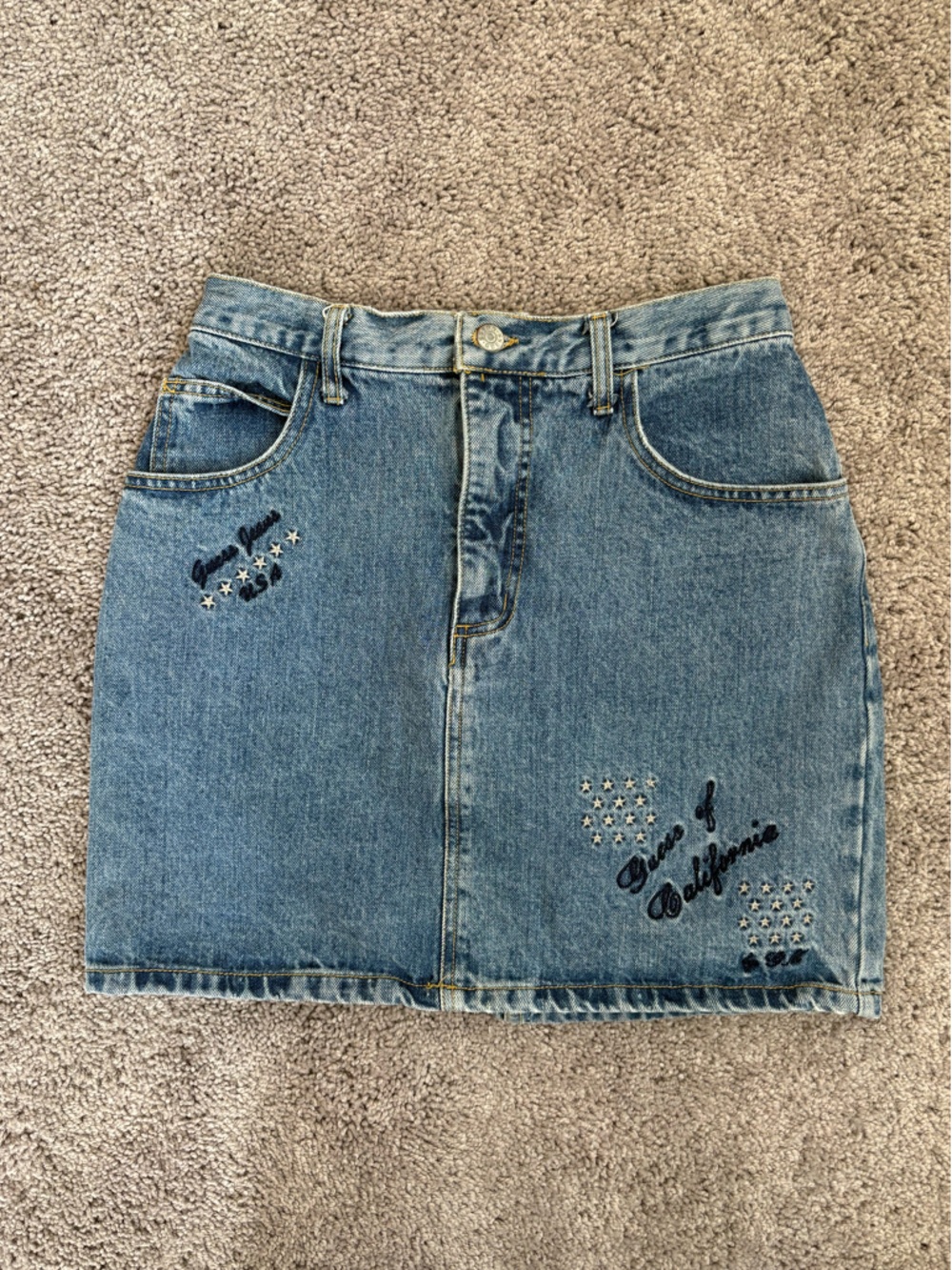 Rare Vintage Embroidered Guess Denim Skirt Size 4